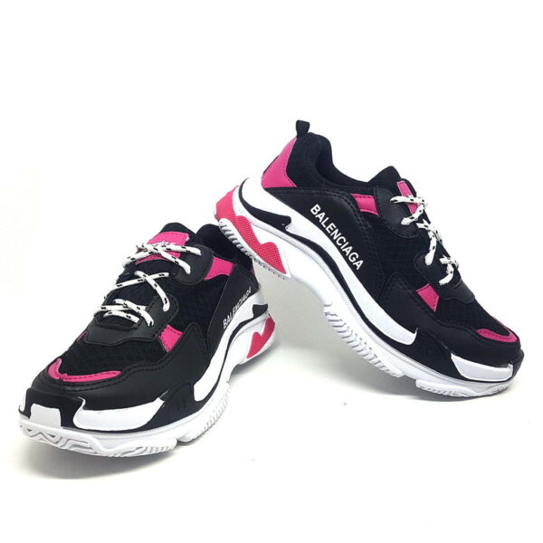 balanciaga-tenis-feminino-balenciaga-triple-s-15964606354511-c7918462fbf8cc360d15982734094449-1024-1024