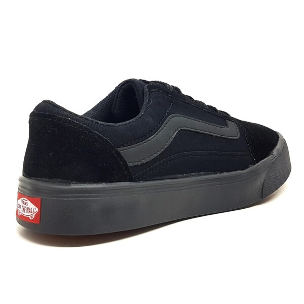 tenis-vans-old-skool-classico-preto-tras